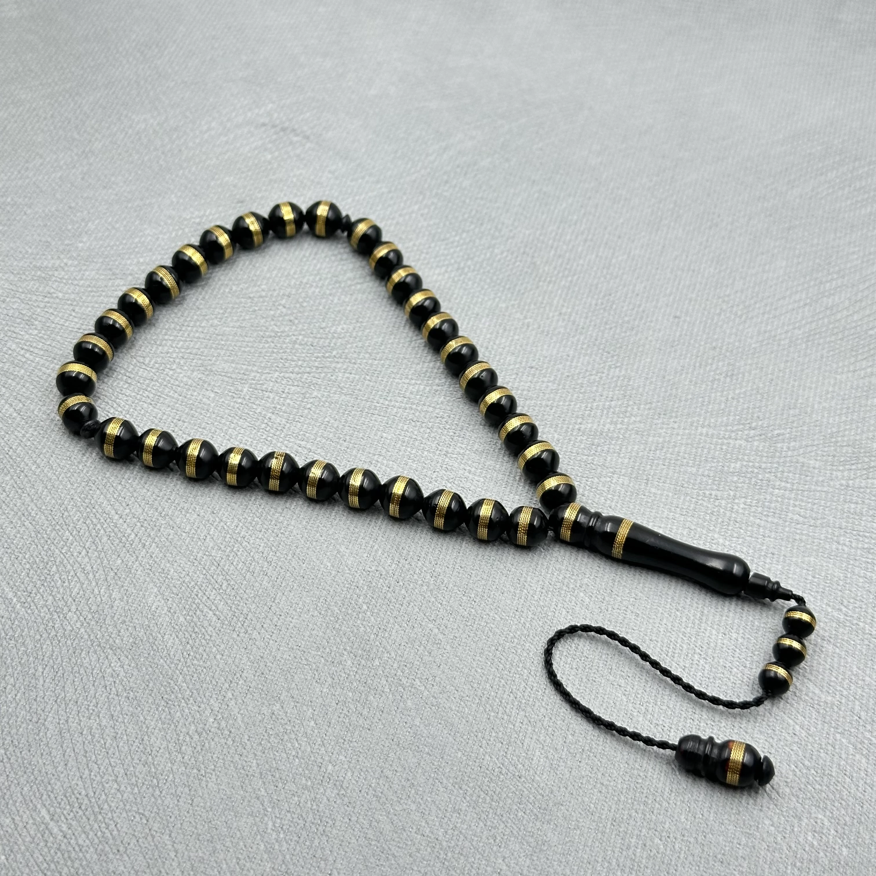 Kuka Pirinç Sarma İşlemeli Küre Kesim Kuka Tespih